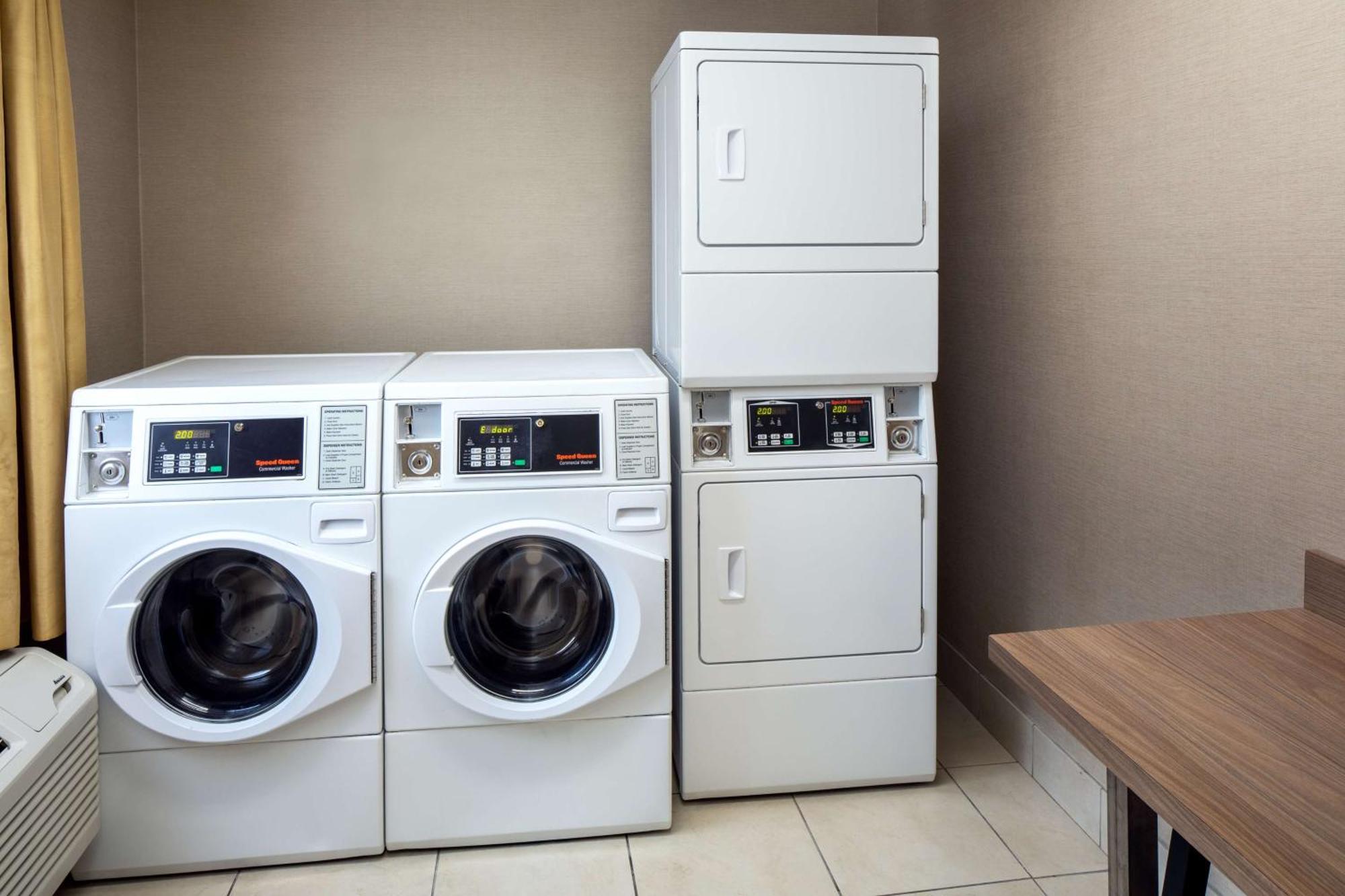 Hilton Garden Inn Arcadia/Pasadena Area מראה חיצוני תמונה
